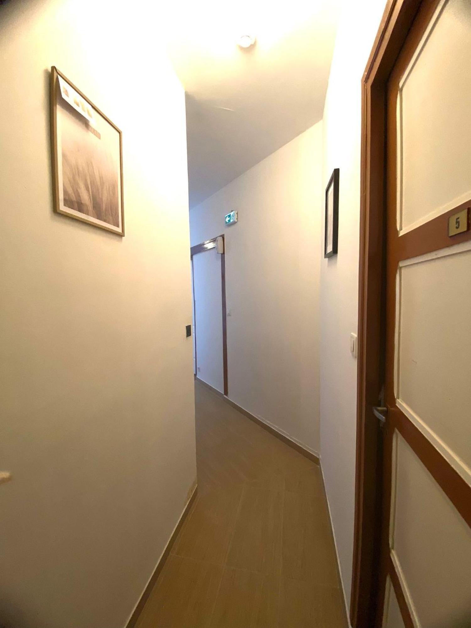 Hotel & Restaurant Isvara Breteuil Экстерьер фото