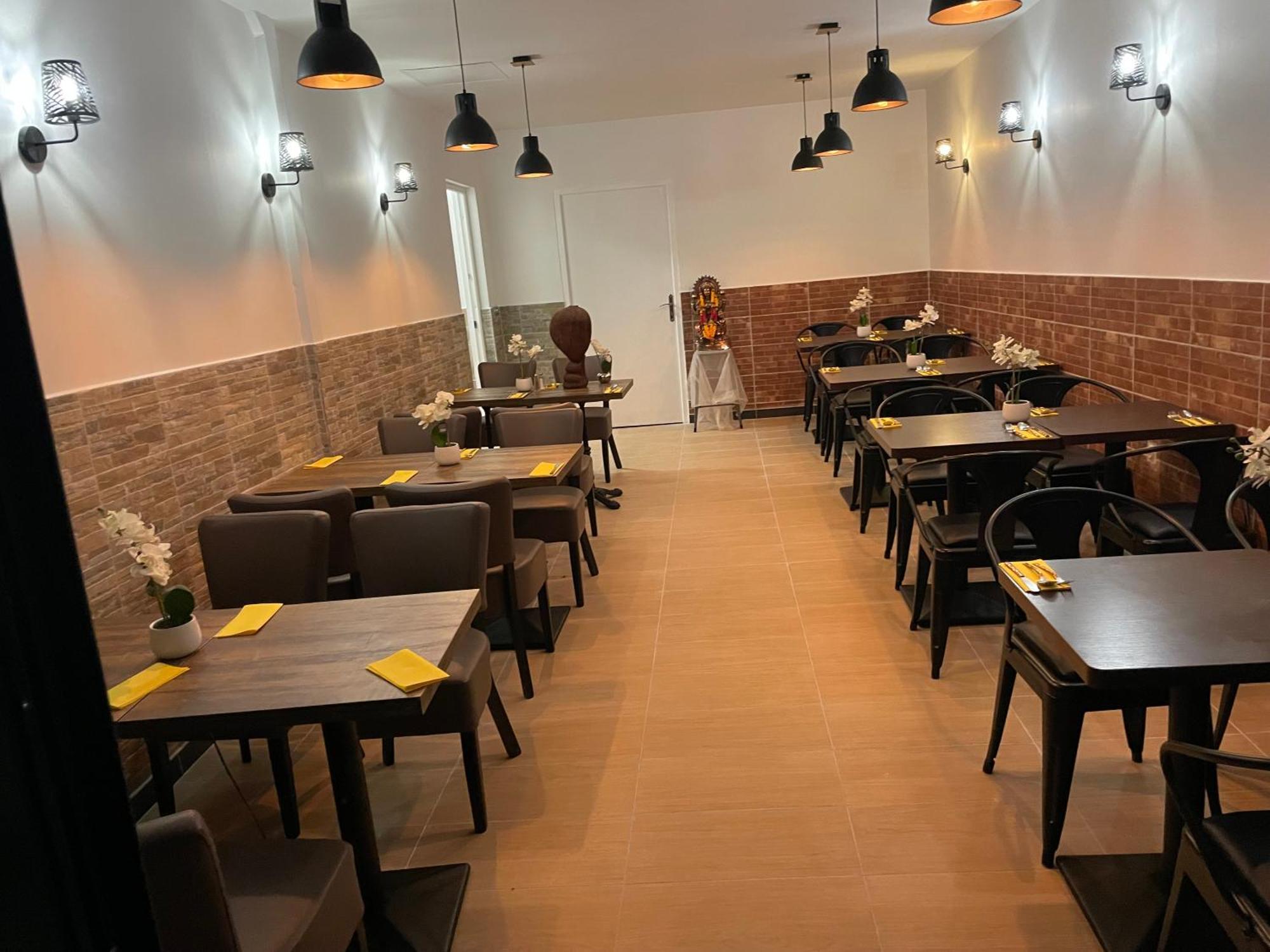 Hotel & Restaurant Isvara Breteuil Экстерьер фото