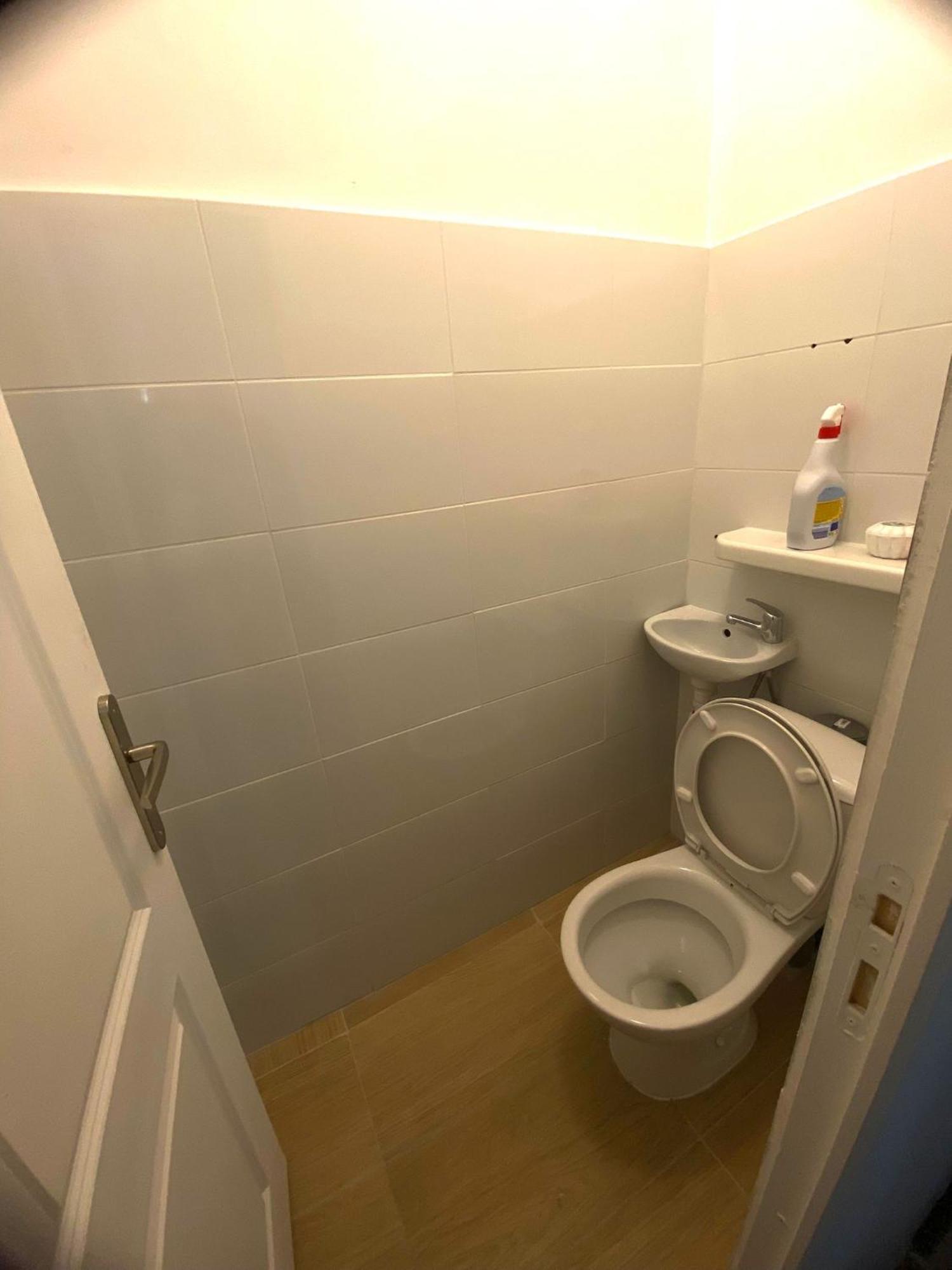 Hotel & Restaurant Isvara Breteuil Экстерьер фото