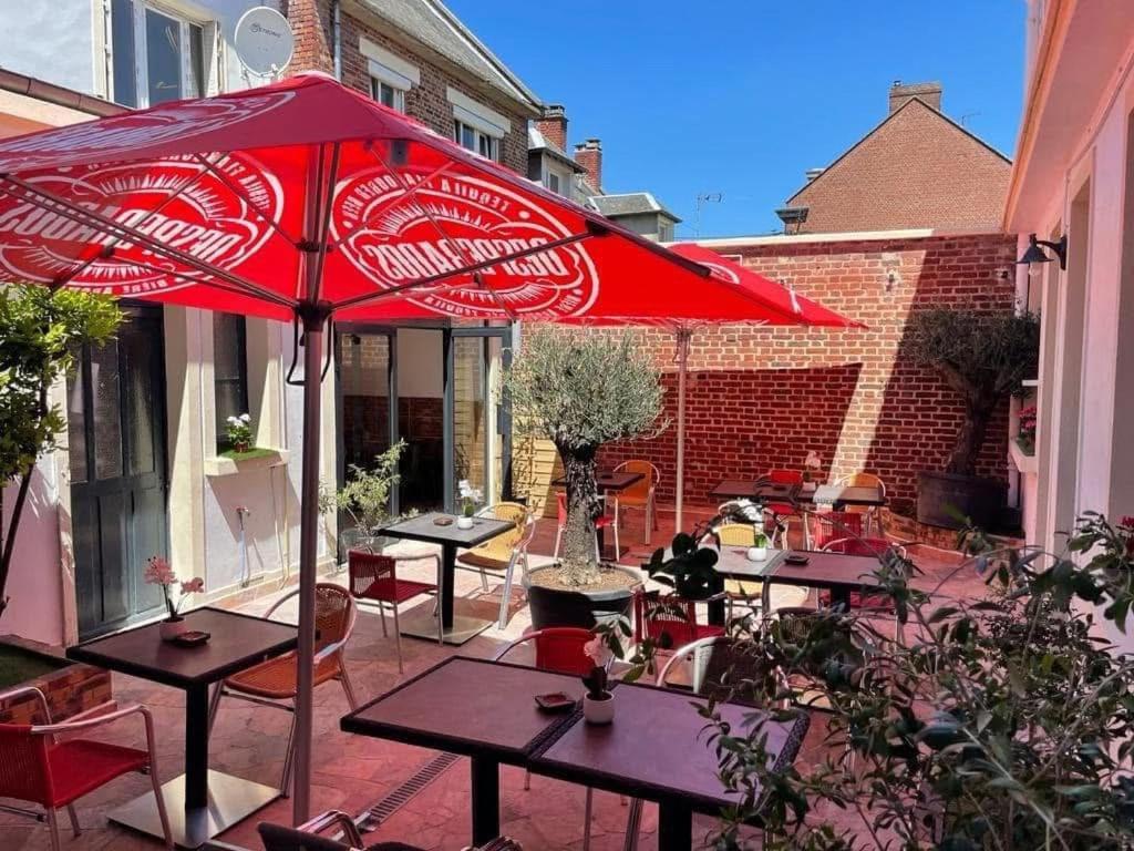 Hotel & Restaurant Isvara Breteuil Экстерьер фото