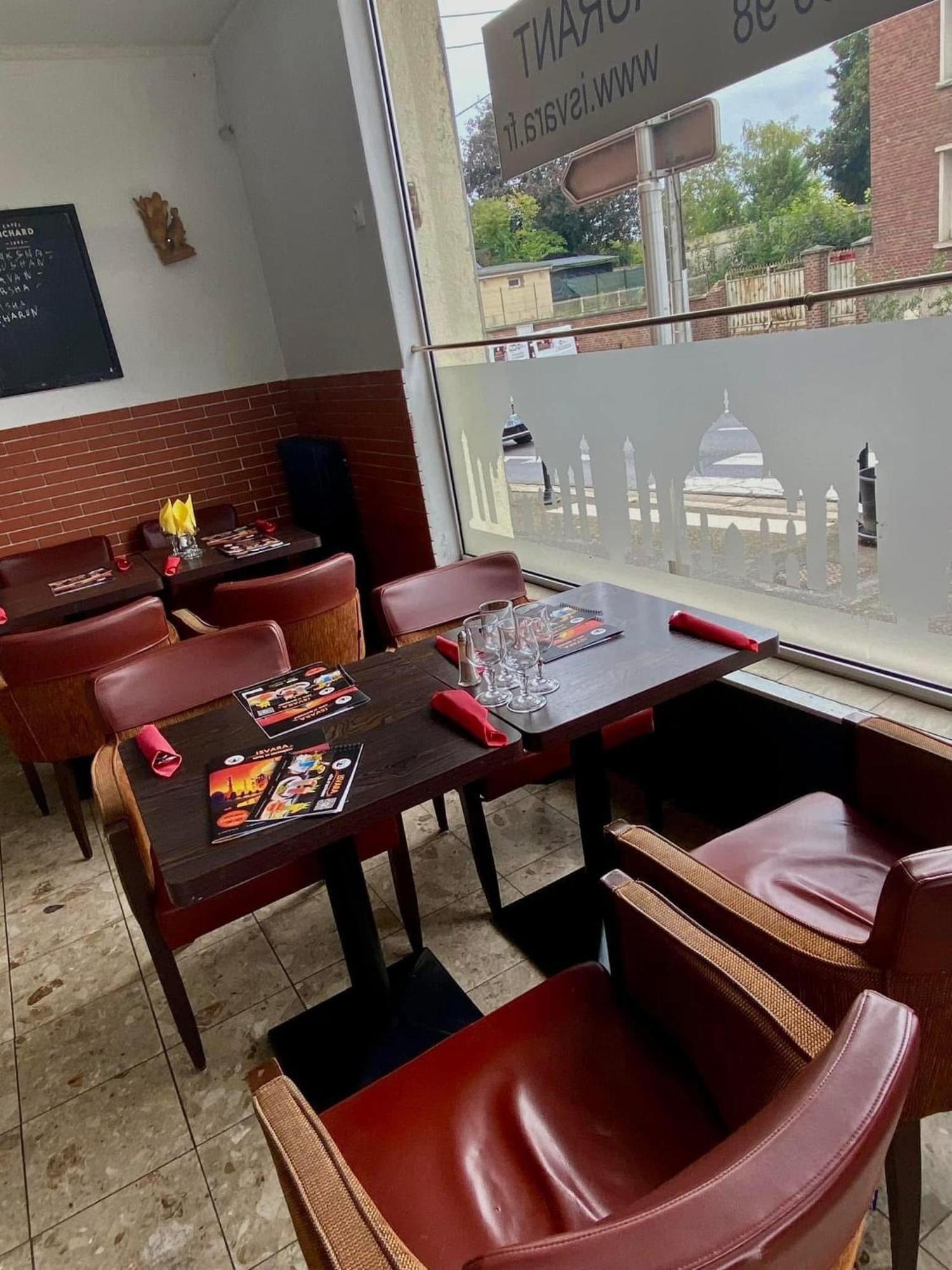 Hotel & Restaurant Isvara Breteuil Экстерьер фото